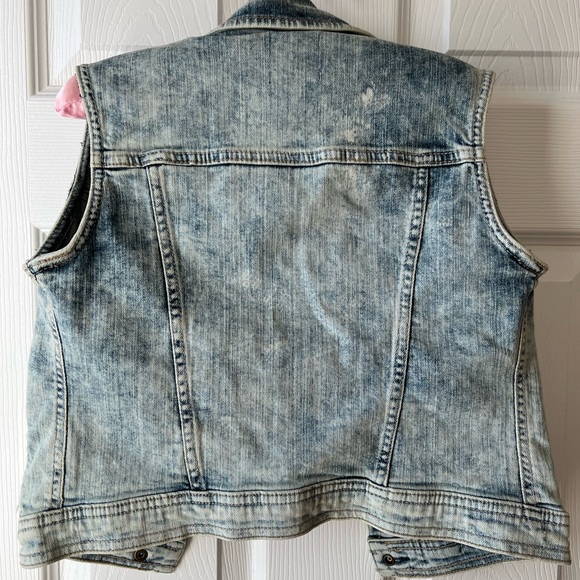 Girls GAP acid-wash distressed denim/jean vest size 8/9 - Picture 3 of 5